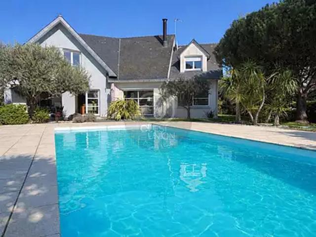 La Baule Escoublac 44500 Achat / Vente maison 12 pièces t12 au dernier étage piscine