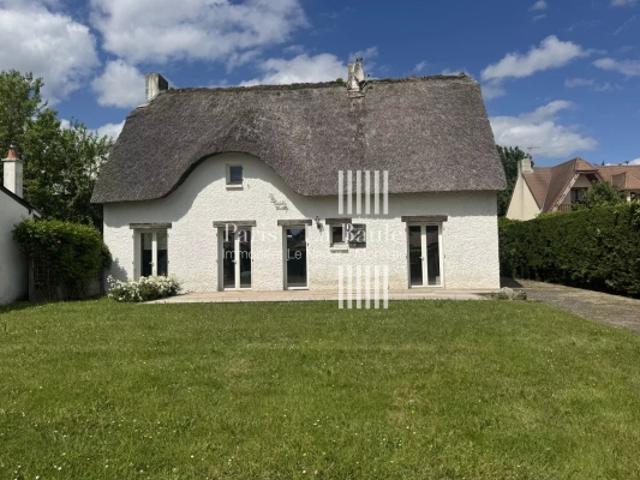 La Baule / Guezy, CHAUMIERE AVEC DEPENDANCE A RENOVER