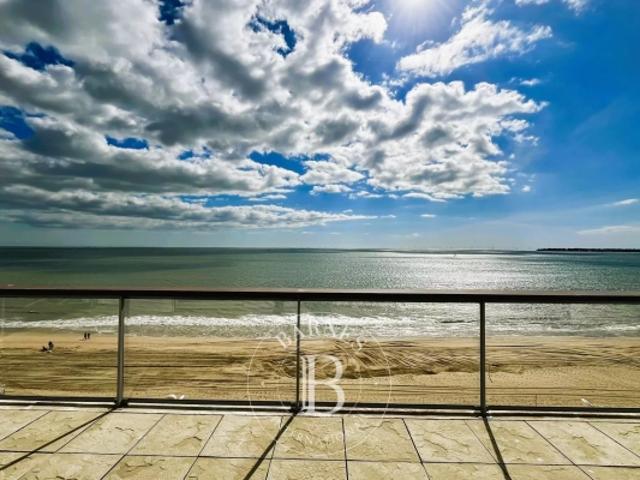 LA BAULE LAJARRIGE Appartement face à l'océan