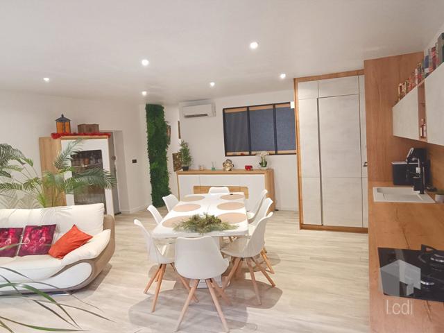 LA BEGUDE DE MAZENC, maison de village 135m2 avec Garage