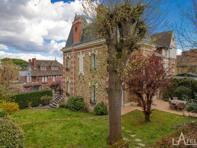 La belle aux Coteaux souriants