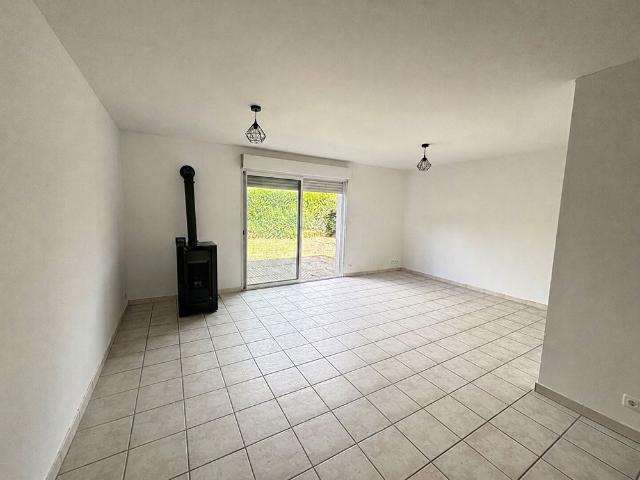 LA BONNEVILLE SUR ITON Maison 4 pièces