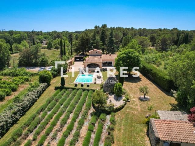 LA BORIE Maison provençale T6 de 200m2 avec piscine 13510 Éguilles