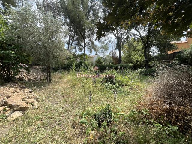 LA CADIERE D'AZUR Terrain 240m2