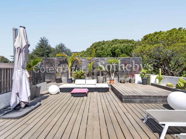 La Californie En co exclusivité Appartement avec toit terrasse et vue nature Résidence avec pisc