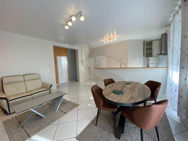 LA CARNEILLE: appartement T3 meublé à louer