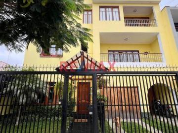 La Casa a Una Cuadra Del Parque Gonzales Prada Y Cerca A La Av. Javier Prado