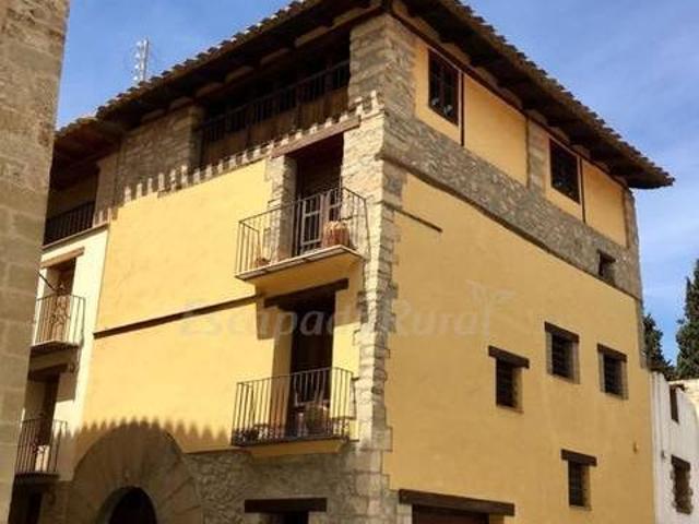 La Casa Amarilla