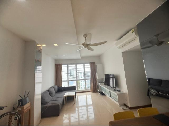 La Casa Condominium For Sale, $1,180,000, 2 Bed 2 Bath 980 sqft $1,204.00 psf