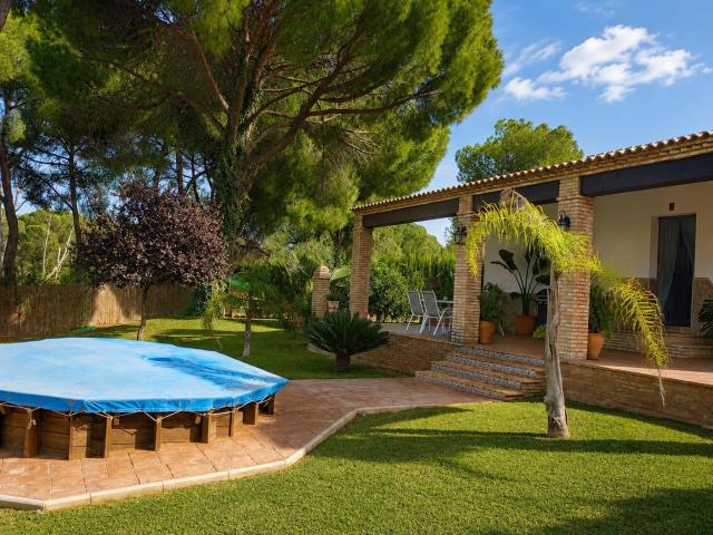 La casa de campo que parece sacada de un cuento nórdico, a 3 minutos de Hinojos