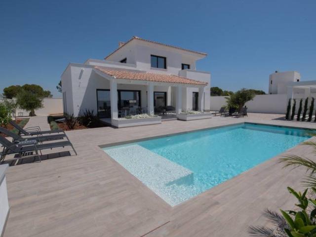 La casa de tus sueños te espera en la Costa Blanca de Alican. 174m² San Fulgencio
