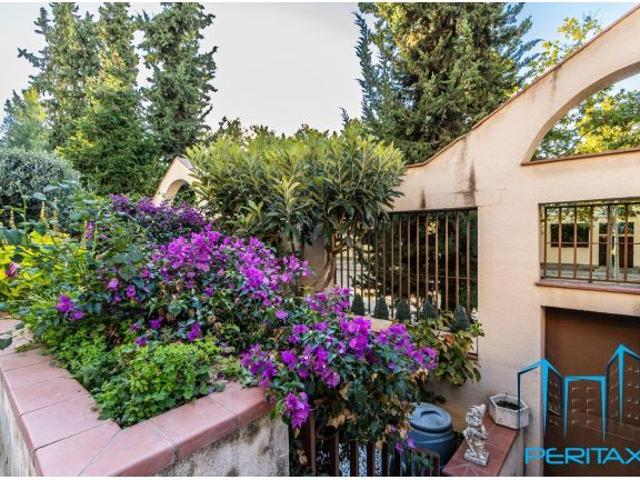 La casa ideal para tu familia en La Creu Alta, Sabadell, con 5 habitaciones, terraza y garaje