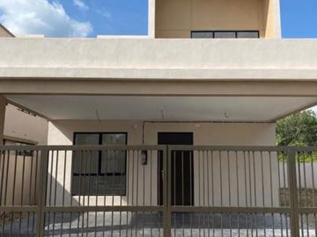 La Casa Zero Lot Bungalow Corner Unit Phase 8 For Sale