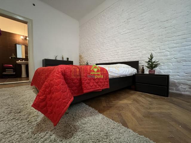 La casa, zona linistita, str Odobescu  camere spatioase, centrala proprie