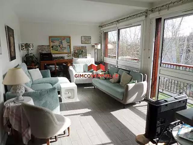 La Celle Saint Cloud 78170 Achat / Vente appartement 5 pièces t5 au dernier étage cave