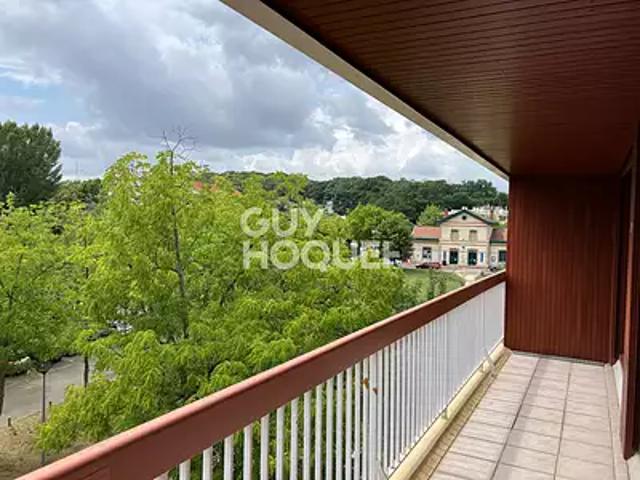 La Celle Saint Cloud 78170 Achat / Vente appartement 5 pièces t5 au dernier étage