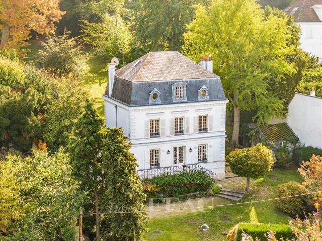 La Celle Saint Cloud Demeure De Caractere A Renover 207m² La Celle Saint Cloud