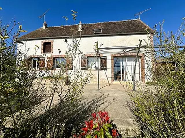 La Celle Saint Cyr 89116 Achat / Vente maison 5 pièces t5 au dernier étage