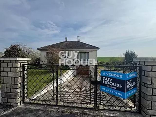La Celle sous Chantemerle 51260 Achat / Vente maison 5 pièces t5 au dernier étage cave
