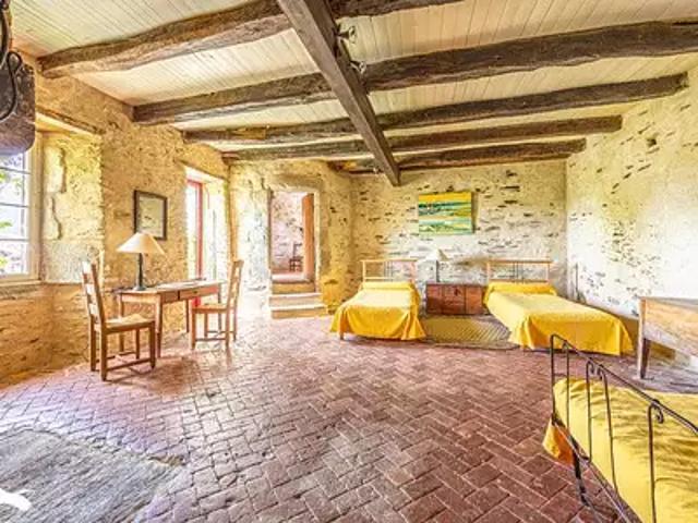 La Châtaigneraie 85120 Achat / Vente maison 11 pièces t11 parking