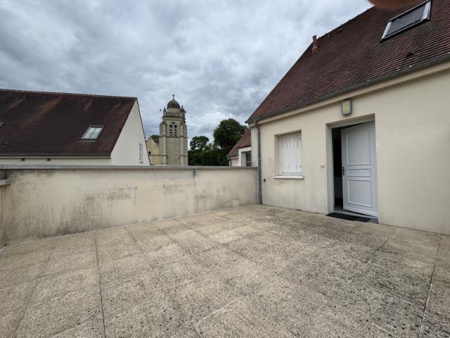 La chapelle en serval, appartement de 3 pièces avec grande