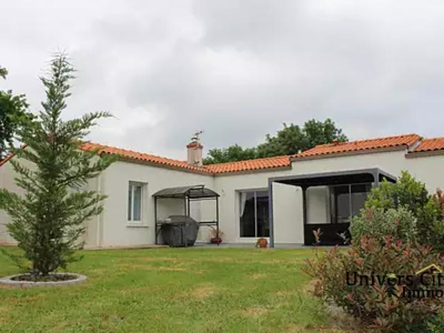 La Chapelle Heulin 44330 Achat / Vente maison 7 pièces t7 piscine terrasse
