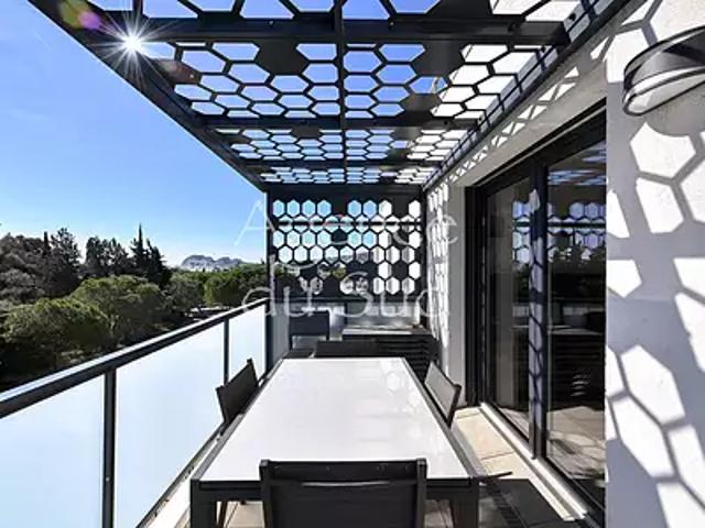La Ciotat 13600 Achat / Vente appartement 2 pièces t2 au dernier étage