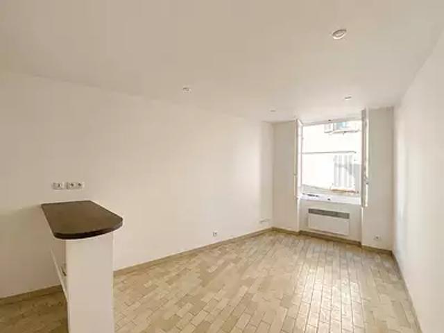 La Ciotat 13600 Location appartement 2 pièces t2 au dernier étage