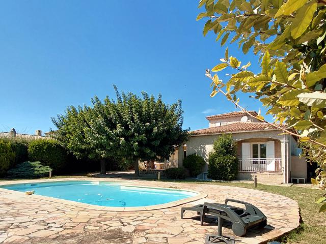 LA CIOTAT QUARTIER RÉSIDENTIEL MAISON FAMILIALE T5 130M2 PISCINE PLEIN SUD GARAGE TERRAIN ARBORÉ