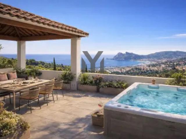 LA CIOTAT ROOFTOP D'EXCEPTION FACE À LA MÉDITERRANÉE