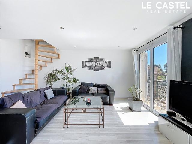 ? La Ciotat Volumes, calme et esprit maison à deux pas de 123m² La Ciotat