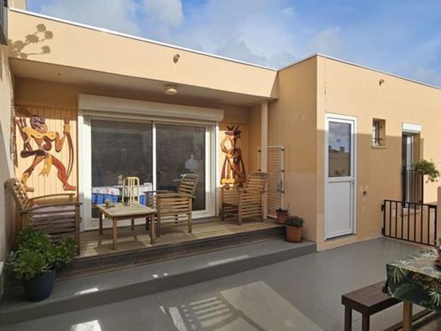 LA CIOTAT vends maison T4 de 85 m² avec une terrasse de 44 m²