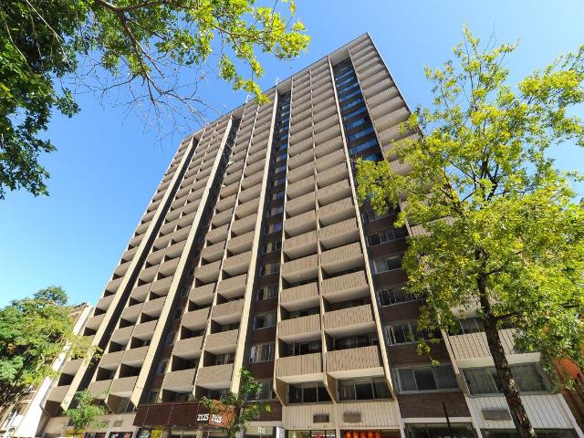 La Citadelle Studio Apartment for Rent at 2125 Rue Saint Marc, Montréal, QC H3H 2P1