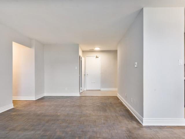 La Contessa 1 Bedroom Apartment for Rent at 140 Nonquon Rd, Oshawa, ON L1G 3S5 Centennial