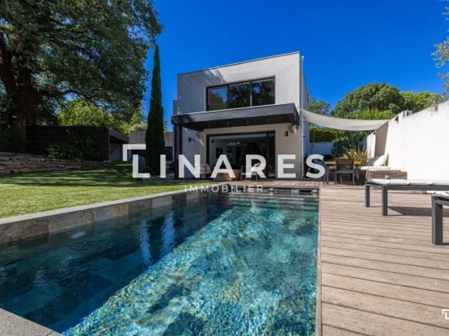 LA CONFIDENTIELLE Villa T4/5 de 155m² Piscine Garage 39m² Terrain 985m² 13012 MARSEILLE