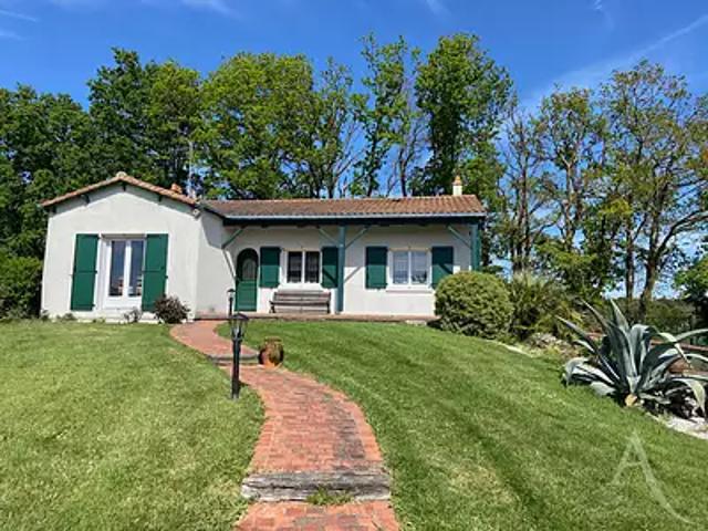 La Copechagnière 85260 Achat / Vente maison 6 pièces t6 au dernier étage terrasse