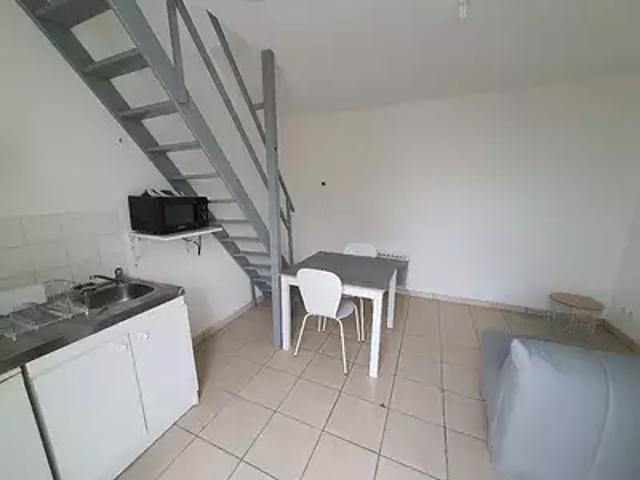 La Couronne 16400 Location appartement 2 pièces t2 parking