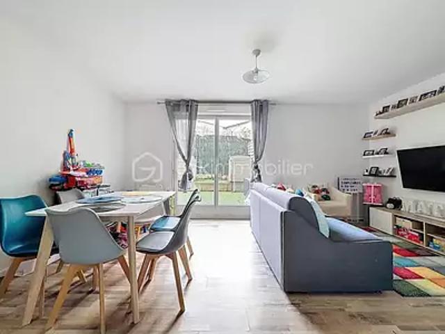 La Courneuve 93120 Achat / Vente appartement 2 pièces t2 terrasse