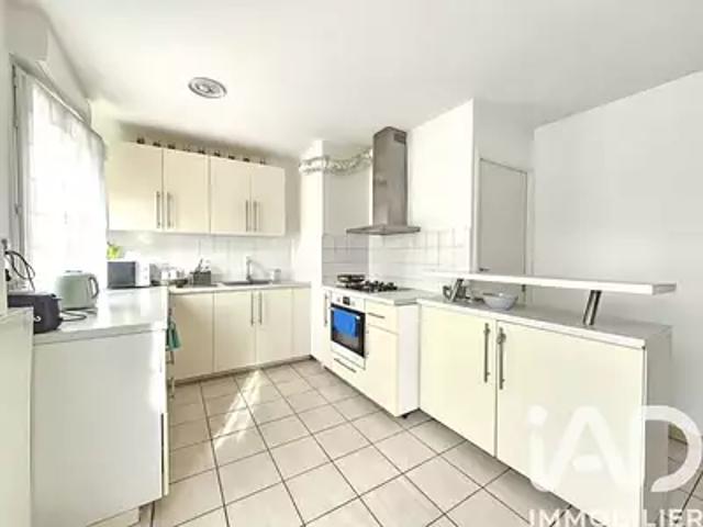 La Courneuve 93120 Achat / Vente appartement 5 pièces t5 parking
