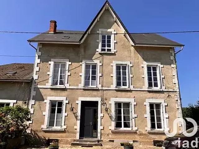 La Courtine 23100 Achat / Vente maison 9 pièces t9 parking