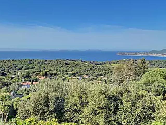La Croix Valmer 83420 Achat / Vente appartement 4 pièces t4 piscine terrasse