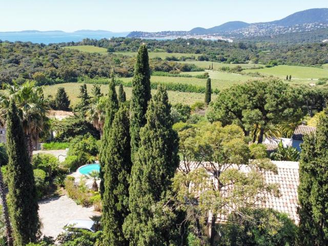 La Croix Valmer Charme, Vigne, Plages ! Villa provençale de. 183m² La Croix Valmer
