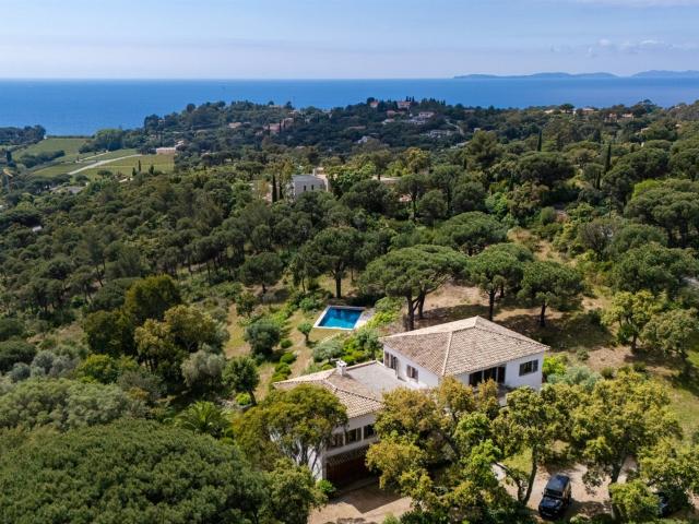 La Croix Valmer Gigaro Magnifique propriété vue mer située. 300m² La Croix Valmer