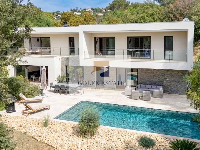 EN EXCLUSIVITÉ: Villa contemporaine de prestige 275 m2, 5 chambres en suite