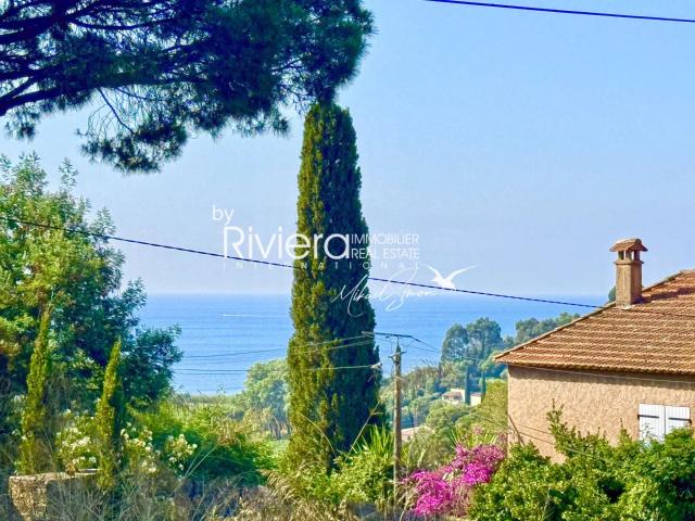 LA CROIX VALMER Villa de 116m2 sur 528m2 de terrain.