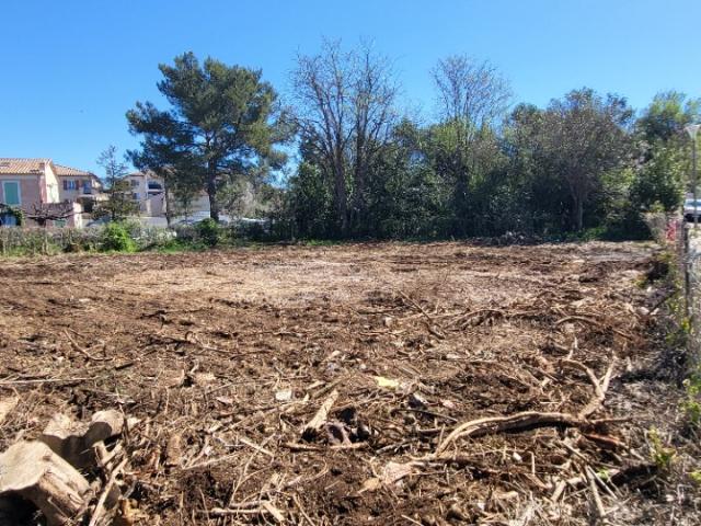 La Crau Vente Terrain 83