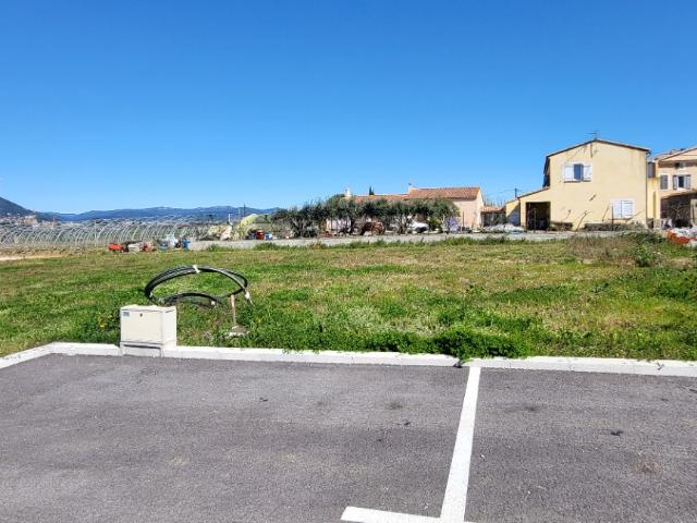 La Crau Vente Terrain 83