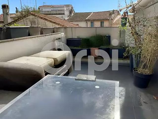 La Crau 83260 Location appartement 2 pièces t2 au dernier étage terrasse