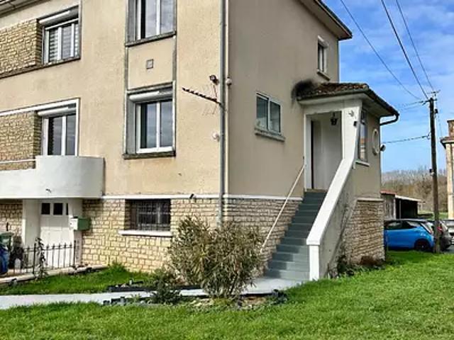 La Crèche 79260 Achat / Vente maison 5 pièces t5 au dernier étage
