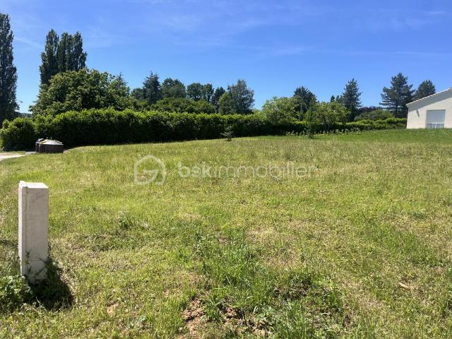 La Douze Vente Terrain 24